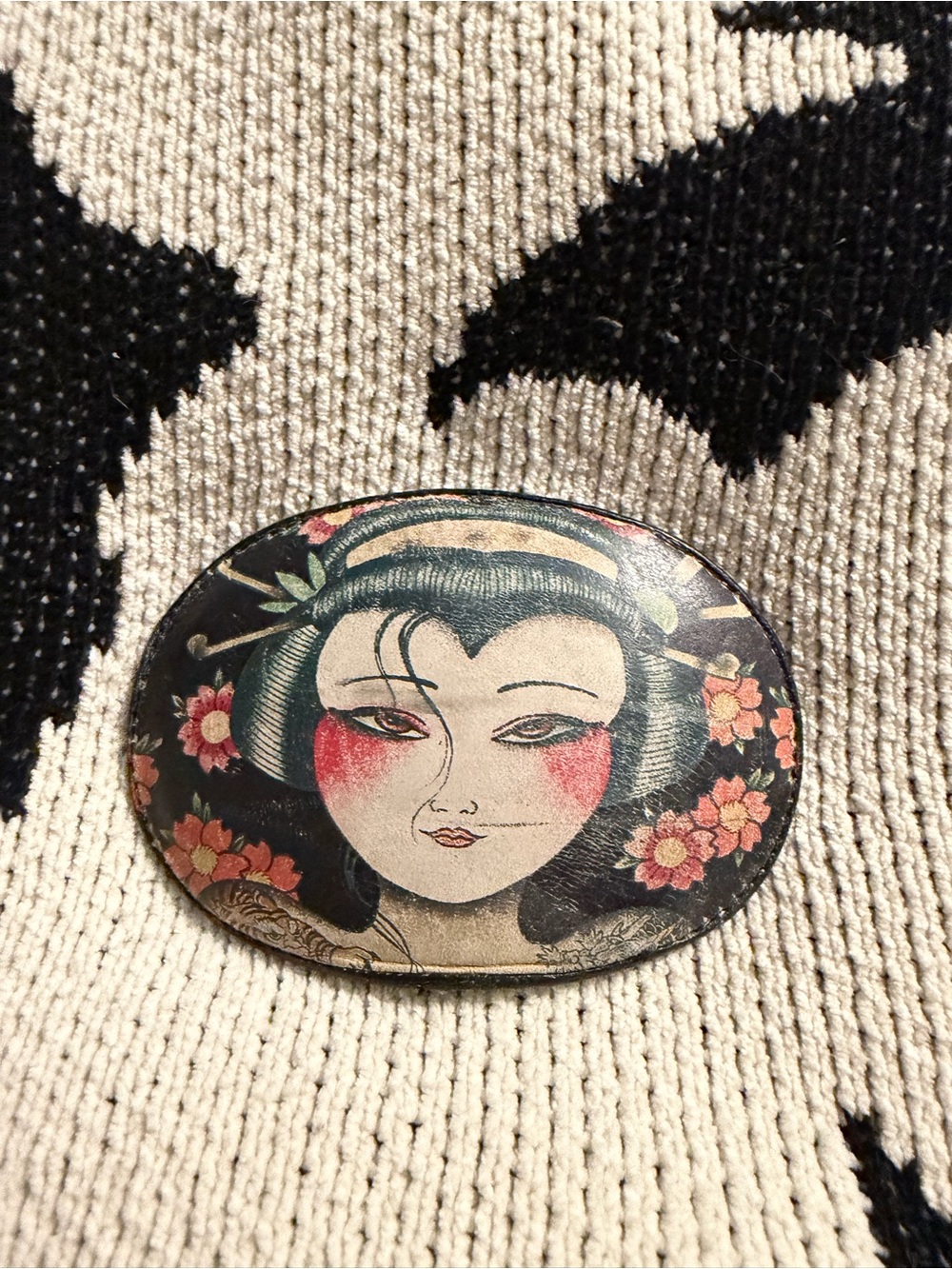Vintage-Inspired Black Floral Geisha Belt Buckle
